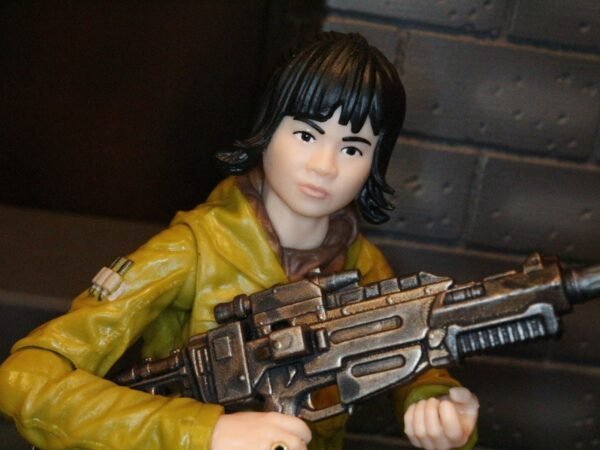 Resistance Tech Rose The Black Series - Imagen 3