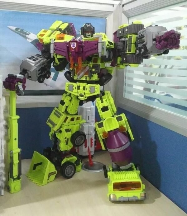 Decepticon Desvastador Cool NBK Combiner - Imagen 9